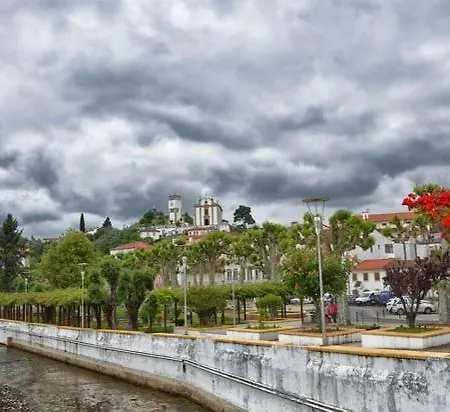 Quinta Do Viso Local בית הארחה